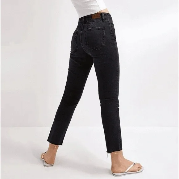 URBAN OUTFITTERS BDG Dillon High-Rise Slim Straight Black Jeans Sz 27 - Picture 2 of 9